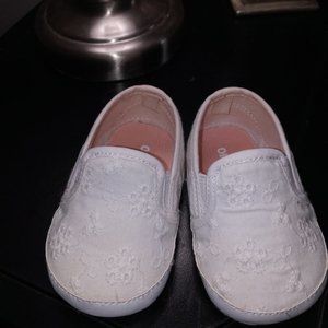 Girls new baby shoes old navy